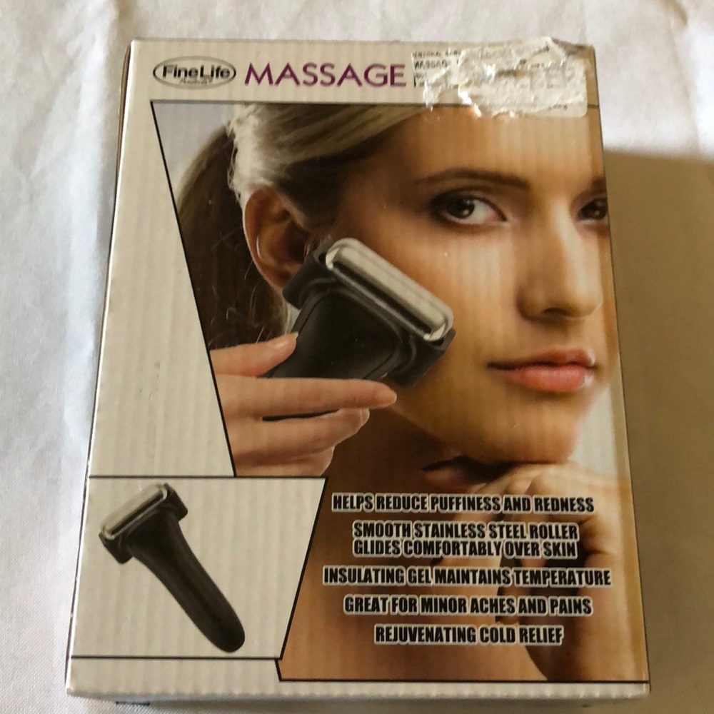NWT Fine Life Massage Ice Roller